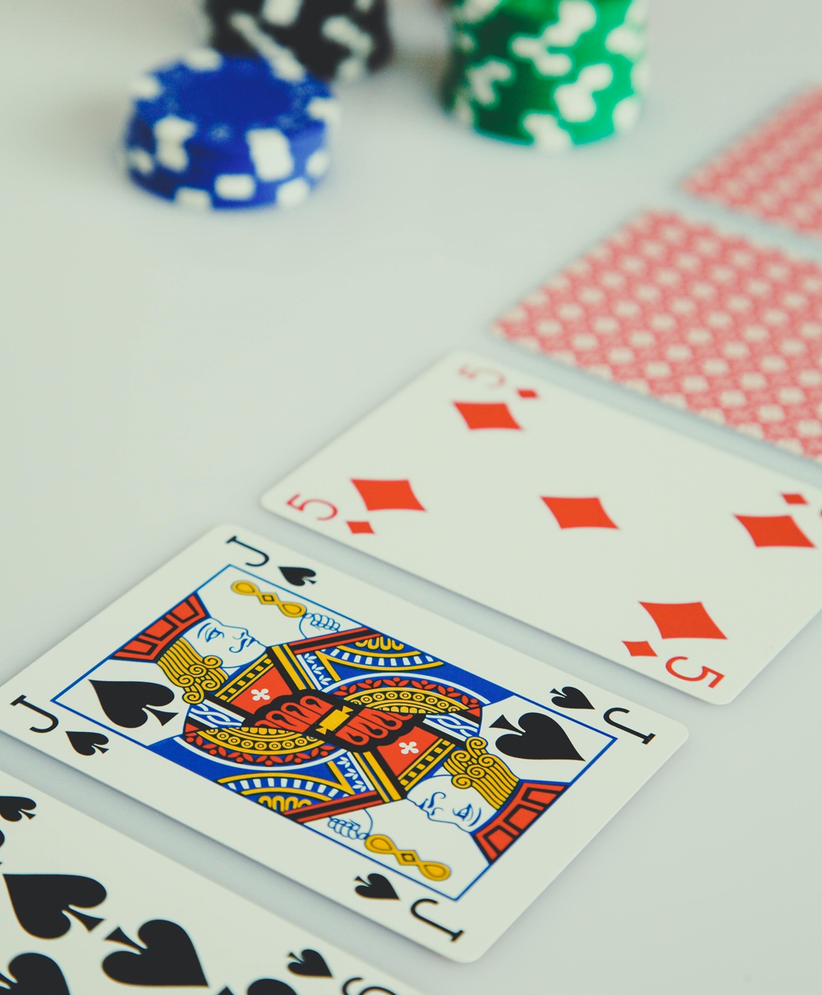 From slots to games of skill: Various entertainment options at online casinos